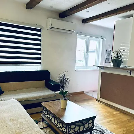 Stan Skerla U Strogom Centru * Sarajevo